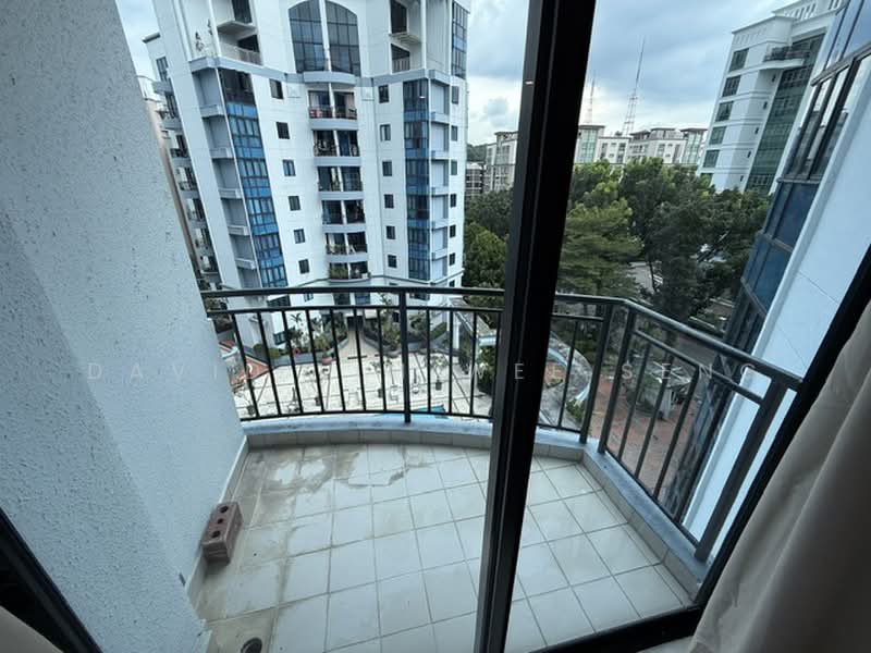 Montrosa, 132 Hillview Avenue, 3 Bedrooms, 1,194 sqft, Condominium For Rent, by David Lim Wee Seng, 500232835 - Balcony - PropertyGuru.com.sg