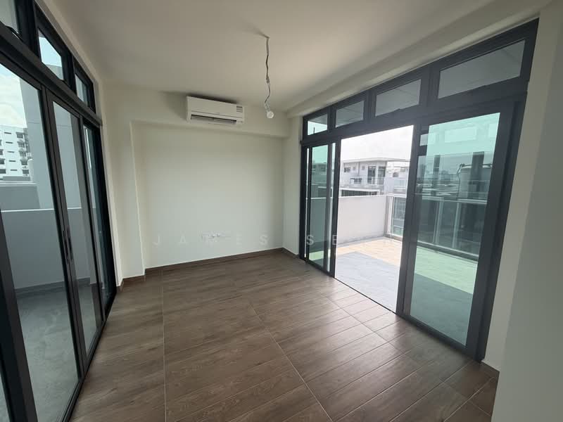 Belgravia Ace, 100 Belgravia Drive, 5 Bedrooms, 4,058 sqft, Semi-Detached House For Sale, by James Seah, 500232841 - Balcony - PropertyGuru.com.sg