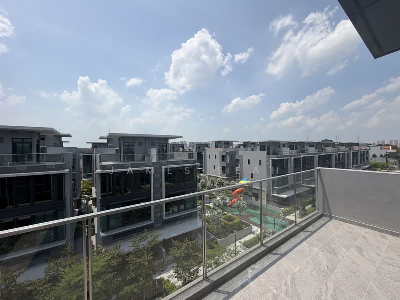 Belgravia Ace, 100 Belgravia Drive, 5 Bedrooms, 4,058 sqft, Semi-Detached House For Sale, by James Seah, 500232841 - Balcony - PropertyGuru.com.sg