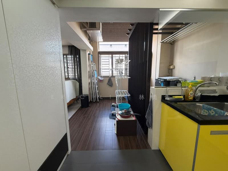 894 Tampines Street 81, 894 Tampines Street 81, 4 Bedrooms, 1,571 sqft, HDB Flat For Sale, by Eric Lim 林勇合, 500232843 - Kitchen - PropertyGuru.com.sg