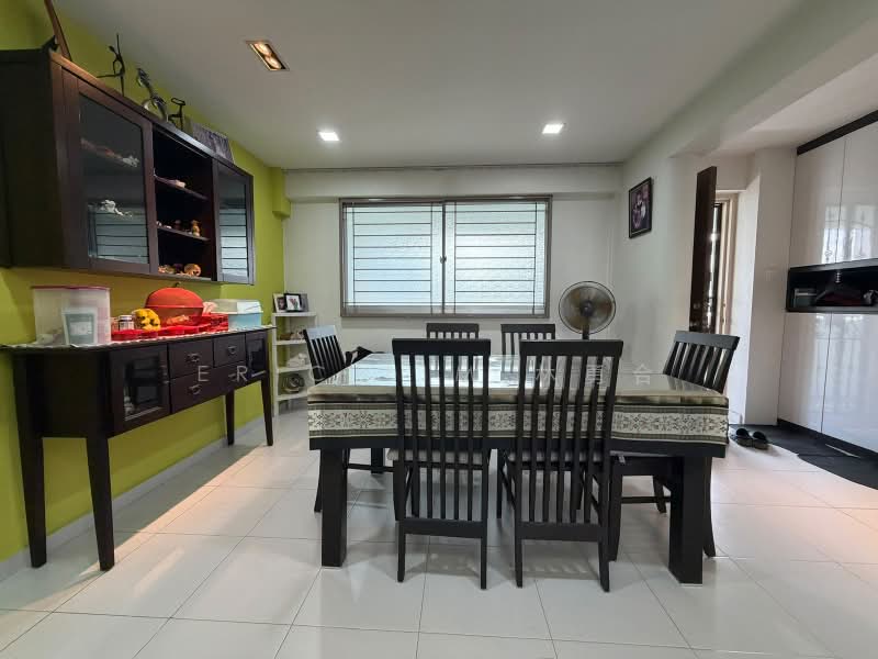 894 Tampines Street 81, 894 Tampines Street 81, 4 Bedrooms, 1,571 sqft, HDB Flat For Sale, by Eric Lim 林勇合, 500232843 - Dining Room - PropertyGuru.com.sg