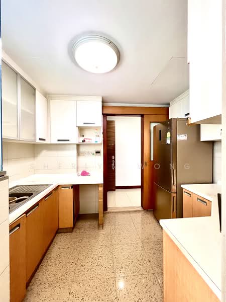 Blue Horizon, 25 West Coast Crescent, 3 Bedrooms, 1,163 sqft, Condominium For Sale, by Sherlyn Wong, 500232845 - Kitchen - PropertyGuru.com.sg