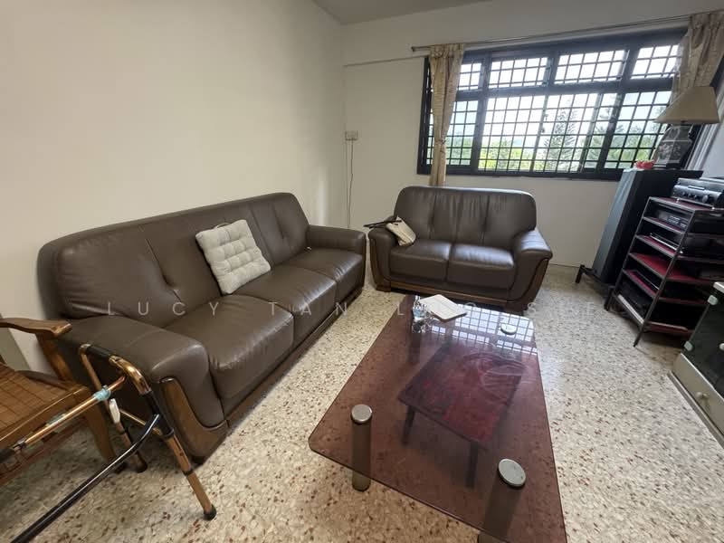 13 Dover Close East, 13 Dover Close East, 3 Bedrooms, 1,280 sqft, HDB Flat For Sale, by Lucy Tan Loo Sie, 500232846 - Living Room - PropertyGuru.com.sg
