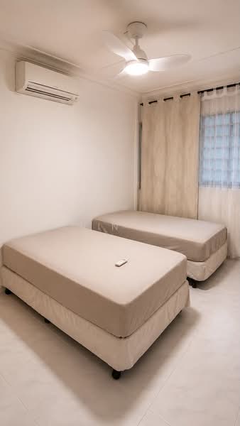 679 Woodlands Avenue 6, 679 Woodlands Avenue 6, Room Rental, 100 sqft, HDB Flat For Rent, by Alvin Tyh, 500232847 - Bedroom - PropertyGuru.com.sg
