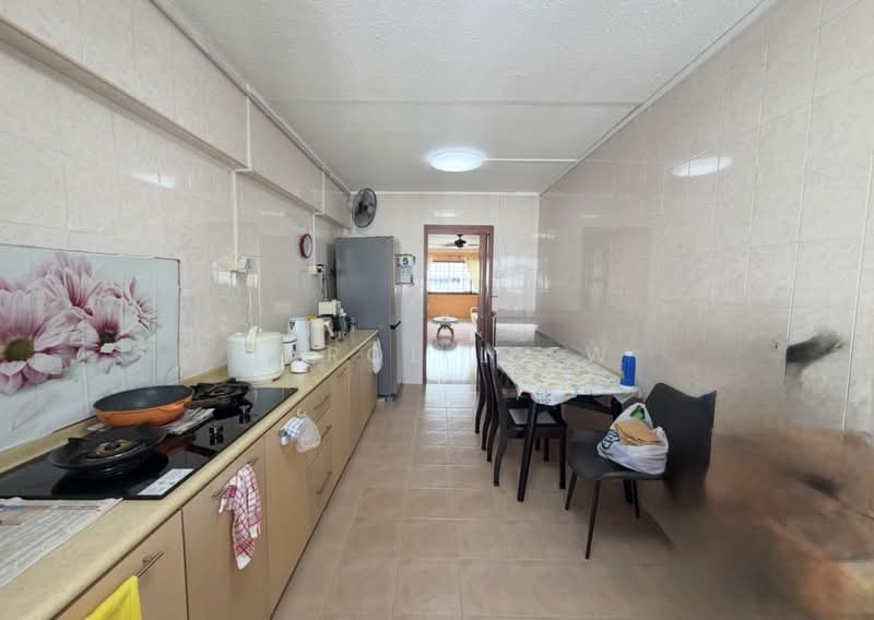 448 Tampines Street 42, 448 Tampines Street 42, 3 Bedrooms, 1,119 sqft, HDB Flat For Sale, by Carol Liew, 500232851 - Kitchen - PropertyGuru.com.sg