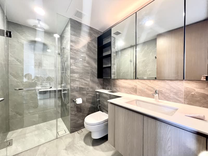 Whistler Grand, 109 West Coast Vale, 1 Bedroom, 441 sqft, Condominium For Sale, by Raymond Ding, 500232863 - Bathroom - PropertyGuru.com.sg