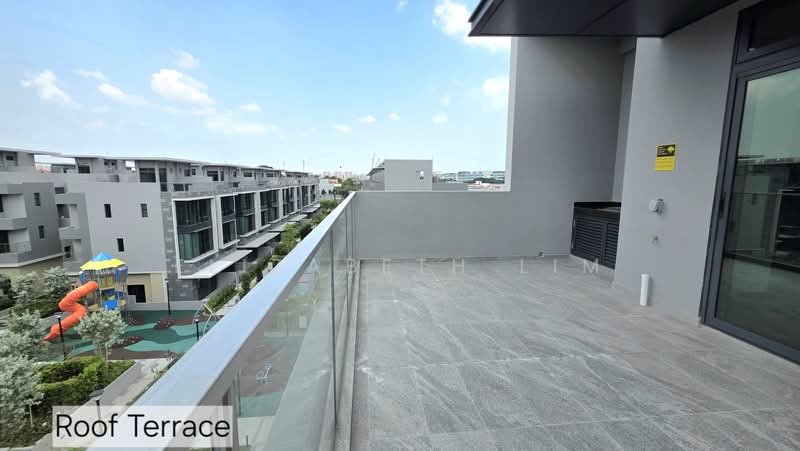 Freehold Cluster Semi-D Private Lift to all 5 floors 5bed5bath+helper Ang Mo Kio/Yio Chu Kang MRT, Ang mo kio avenue 5, Seletar / Yio Chu Kang, 6 Bedrooms, 3,929 sqft, Semi-Detached House For Sale, by Elizabeth Lim, 500232871 - Exterior - PropertyGuru.com.sg