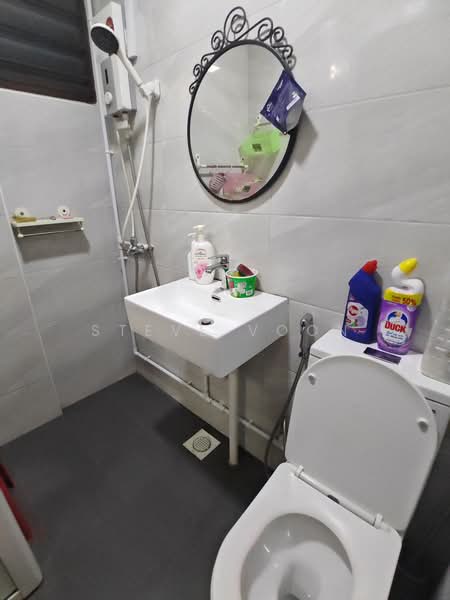 122 Teck Whye Lane, 122 Teck Whye Lane, Room Rental, 150 sqft, HDB Flat For Rent, by Steve Voon, 500232872 - Bathroom - PropertyGuru.com.sg