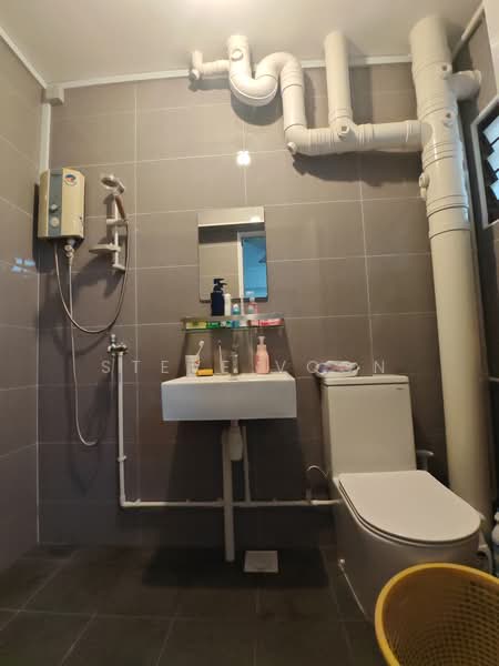 524 Choa Chu Kang Street 51, 524 Choa Chu Kang Street 51, Room Rental, 140 sqft, HDB Flat For Rent, by Steve Voon, 500232881 - Bathroom - PropertyGuru.com.sg
