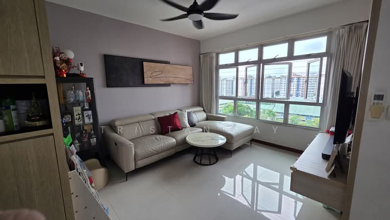 366A Sembawang Crescent, 366A Sembawang Crescent, 3 Bedrooms, 1,001 sqft, HDB Flat For Sale, by Tristan Tay, 500232882 - Living Room - PropertyGuru.com.sg