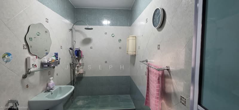 792 Choa Chu Kang North 6, 792 Choa Chu Kang North 6, 3 Bedrooms, 1,163 sqft, HDB Flat For Sale, by Joseph Tan, 500232883 - Bathroom - PropertyGuru.com.sg
