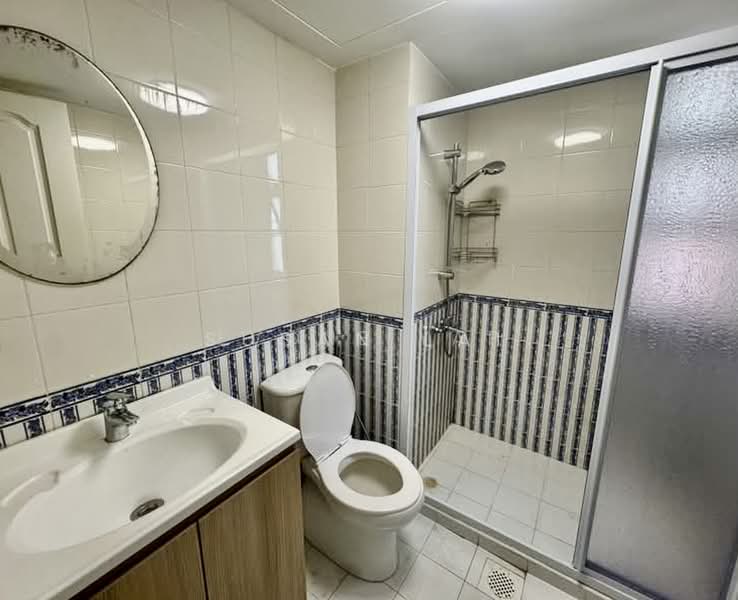 Pandan Valley, 7 Pandan Valley, Room Rental, 150 sqft, Condominium For Rent, by Evone Yap, 500232884 - Bathroom - PropertyGuru.com.sg