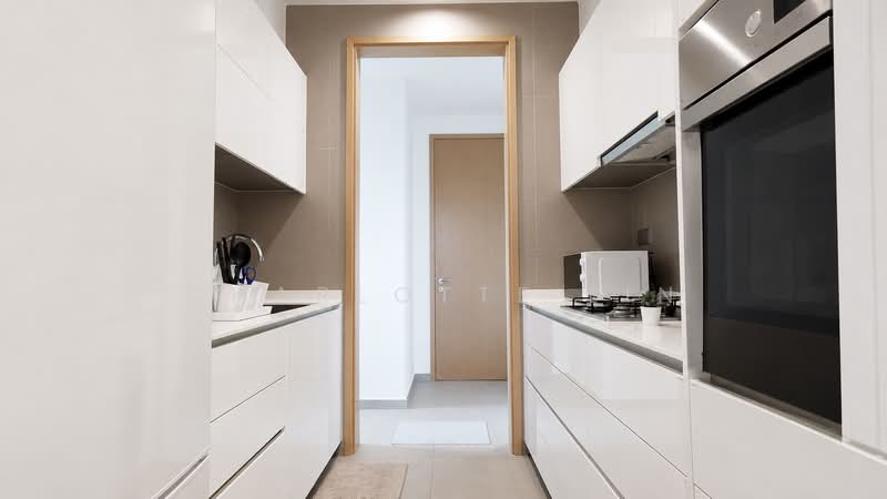 Skyline Residences, 610 Telok Blangah Road, Room Rental, 100 sqft, Condominium For Rent, by Charlotte Lin, 500232888 - Kitchen - PropertyGuru.com.sg