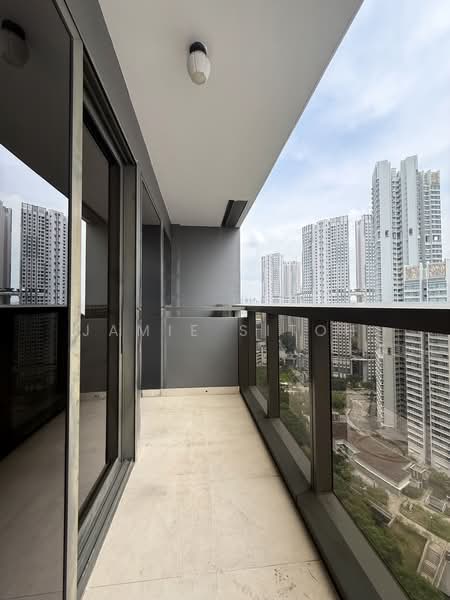 Commonwealth Towers, 232 Commonwealth Avenue, 1 Bedroom, 441 sqft, Condominium For Rent, by Jamie Sitoh, 500232895 - Balcony - PropertyGuru.com.sg