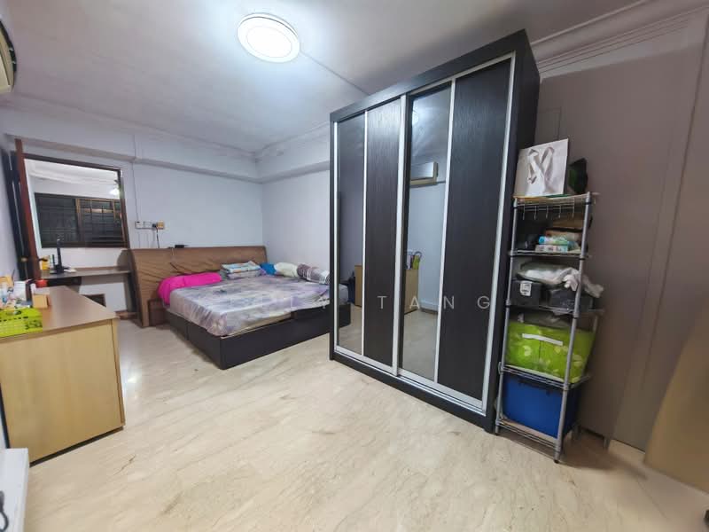 732 Woodlands Circle, 732 Woodlands Circle, 3 Bedrooms, 1,108 sqft, HDB Flat For Sale, by Kelly Tang, 500232896 - Bedroom - PropertyGuru.com.sg