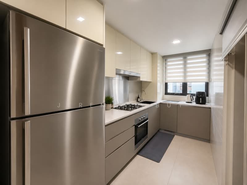 Hedges Park Condominium, 87 Flora Drive, 3 Bedrooms, 1,001 sqft, Condominium For Sale, by Jeremiah Buy, 500232905 - Kitchen - PropertyGuru.com.sg