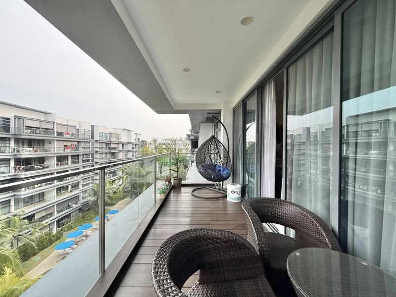 Hedges Park Condominium, 87 Flora Drive, 3 Bedrooms, 1,001 sqft, Condominium For Sale, by Jeremiah Buy, 500232905 - Balcony - PropertyGuru.com.sg