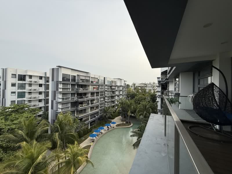 Hedges Park Condominium, 87 Flora Drive, 3 Bedrooms, 1,001 sqft, Condominium For Sale, by Jeremiah Buy, 500232905 - Balcony - PropertyGuru.com.sg