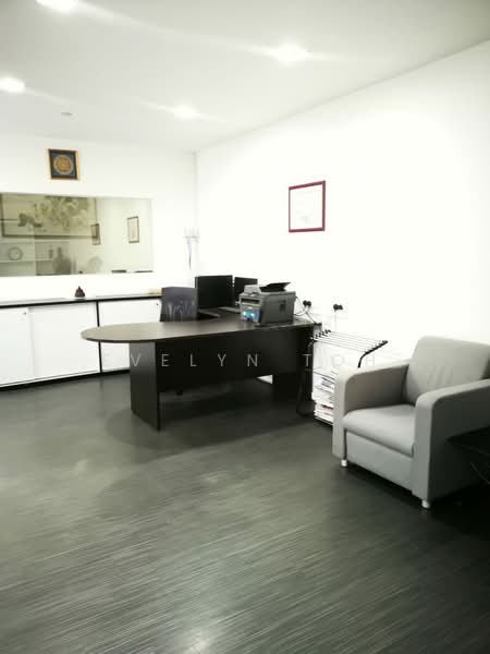 Woodlands Bizhub, 242 Woodlands Industrial Park E5, 936 sqft, Light Industrial (B1) For Rent, by Evelyn Toh, 500232917 - CommercialGuru.com.sg