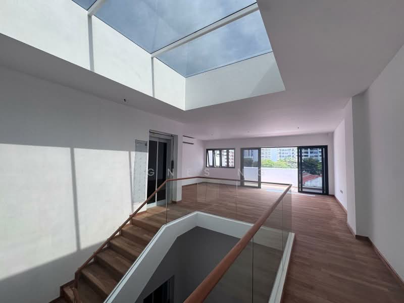 LANDED7772 @ BRAND NEW TERRACE AT CAMBRIDGE, , 5 Bedrooms, 6,000 sqft, Terraced House For Sale, by Agnes Ng, 500232921 - Interior - PropertyGuru.com.sg