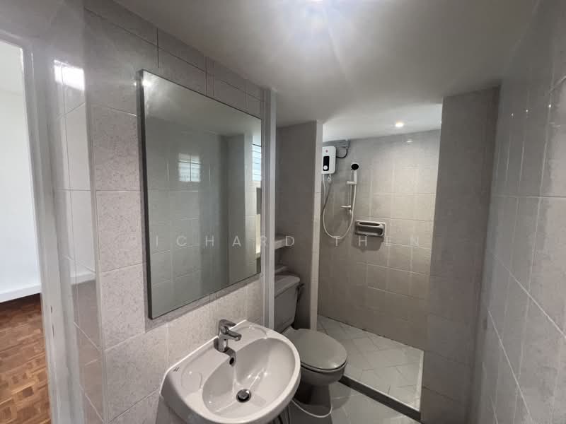 Chancery Court, 36G Dunearn Road, 3 Bedrooms, 2,272 sqft, Condominium For Rent, by Richard Then, 500232923 - Bathroom - PropertyGuru.com.sg