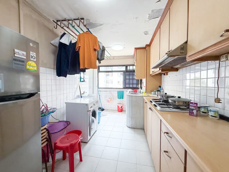 313 Ubi Avenue 1, 313 Ubi Avenue 1, Room Rental, 100 sqft, HDB Flat For Rent, by Yee Bey Liew, 500232937 - Kitchen - PropertyGuru.com.sg