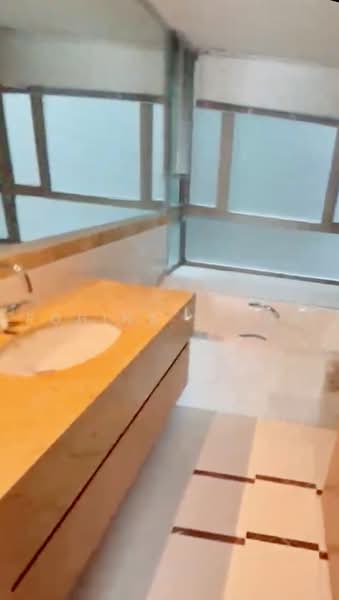 The Light @ Cairnhill, 19 Cairnhill Circle, 2 Bedrooms, 1,238 sqft, Condominium For Rent, by Rohina Singh, 500232947 - Bathroom - PropertyGuru.com.sg