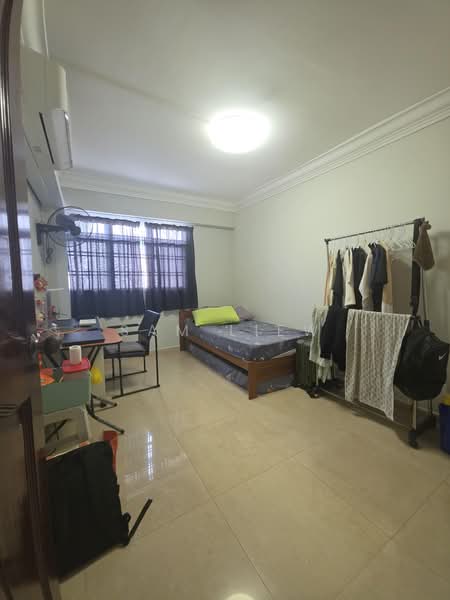 301 Bukit Batok Street 31, 301 Bukit Batok Street 31, Room Rental, 96 sqft, HDB Flat For Rent, by Sam Liew, 500232951 - Bedroom - PropertyGuru.com.sg