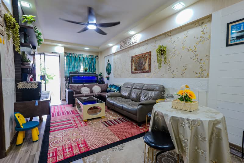 22 Marsiling Drive, 22 Marsiling Drive, 2 Bedrooms, 721 sqft, HDB Flat For Sale, by Nadiyah Kamsani, 500232952 - Living Room - PropertyGuru.com.sg
