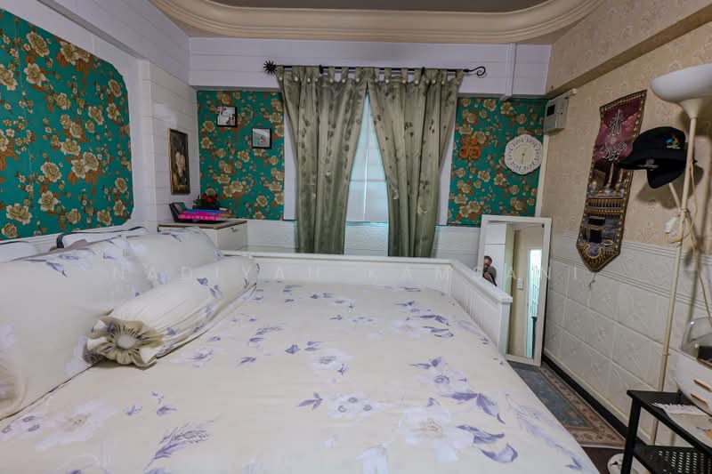 22 Marsiling Drive, 22 Marsiling Drive, 2 Bedrooms, 721 sqft, HDB Flat For Sale, by Nadiyah Kamsani, 500232952 - Common Bedroom - PropertyGuru.com.sg