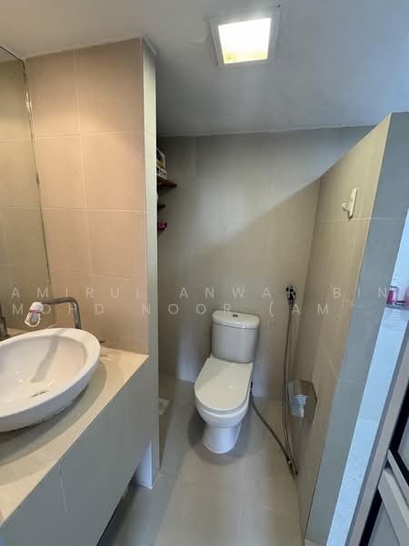 International Plaza, 10 Anson Road, 2 Bedrooms, 1,003 sqft, Apartment For Rent, by AMIRUL ANWAR BIN MOHD NOOR (AMIR MICHAEL), 500232956 - Bathroom - PropertyGuru.com.sg