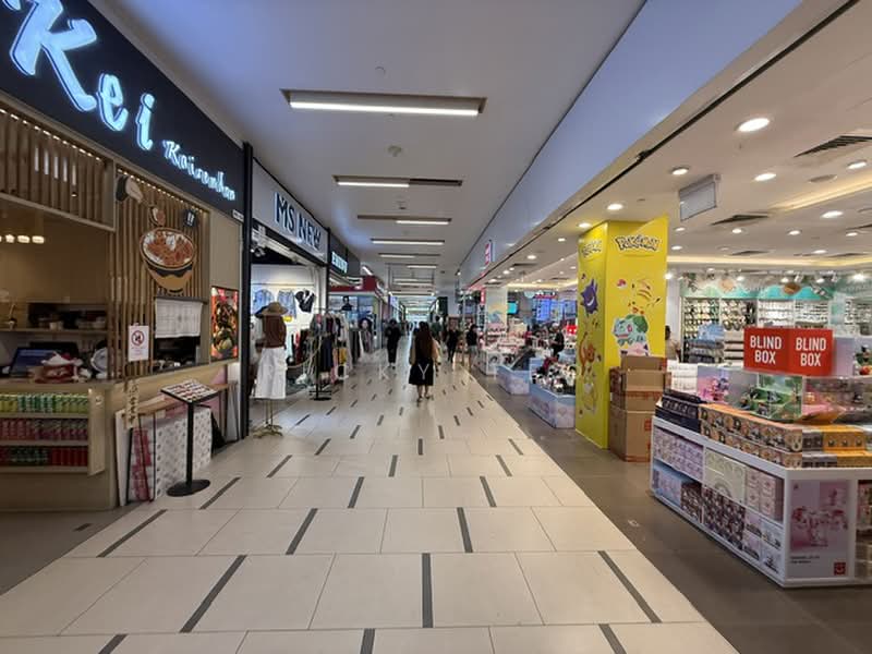 Paya Lebar Square, 60 Paya Lebar Singapore, Eunos / Geylang / Paya Lebar, 80 sqft, Office For Rent, by Ricky Teo, 500232960 - Corridor - CommercialGuru.com.sg
