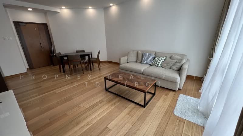 Robertson 100, 100 Robertson Quay, 2 Bedrooms, 883 sqft, Apartment For Rent, by RYAN CHEN ZIHAO, 500232962 - Living Room - PropertyGuru.com.sg