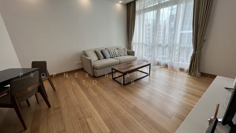 Robertson 100, 100 Robertson Quay, 2 Bedrooms, 883 sqft, Apartment For Rent, by RYAN CHEN ZIHAO, 500232962 - Living Room - PropertyGuru.com.sg