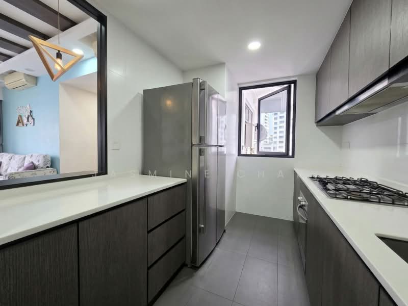 Riverparc Residence, 90 Punggol Drive, 3 Bedrooms, 1,227 sqft, Condominium For Sale, by Jasmine Chan, 500232963 - Kitchen - PropertyGuru.com.sg