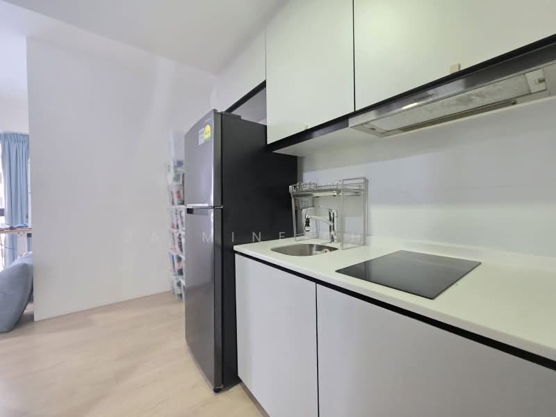 Riverparc Residence, 90 Punggol Drive, 3 Bedrooms, 1,227 sqft, Condominium For Sale, by Jasmine Chan, 500232963 - Kitchen - PropertyGuru.com.sg