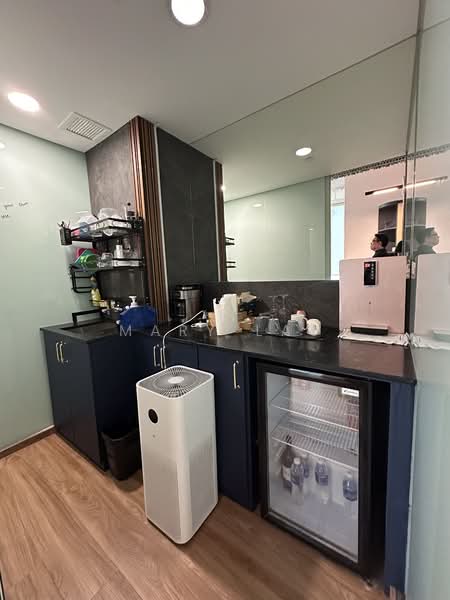 ARC 380, 380 Jalan Besar, 1,000 sqft, Office For Rent, by Mary Lau, 500232964 - Kitchen - CommercialGuru.com.sg