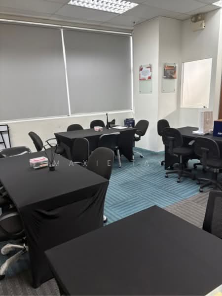 Bizlink Centre, 59 Ubi Avenue 1, 770 sqft, Light Industrial (B1) For Sale, by Maxie Tay, 500232986 - CommercialGuru.com.sg