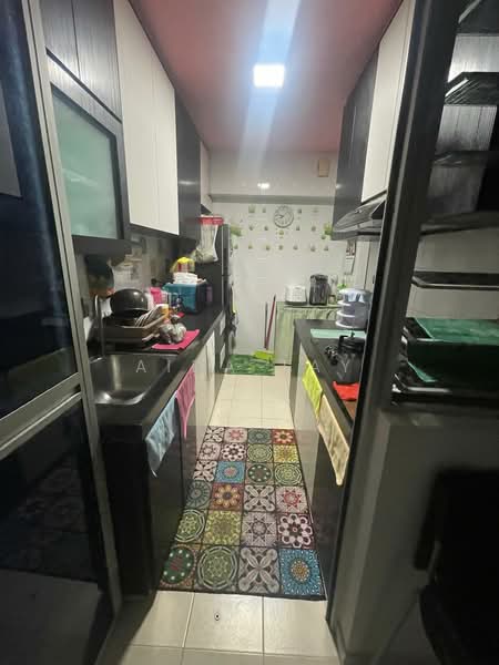 18B Holland Drive, 18B Holland Drive, Room Rental, 150 sqft, HDB Flat For Rent, by Aida Tay, 500232990 - Kitchen - PropertyGuru.com.sg