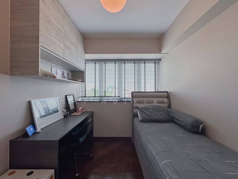 The Warren, 37 Choa Chu Kang Loop, 3 Bedrooms, 1,238 sqft, Apartment For Sale, by Shi Huixian, 500233000 - Bedroom - PropertyGuru.com.sg