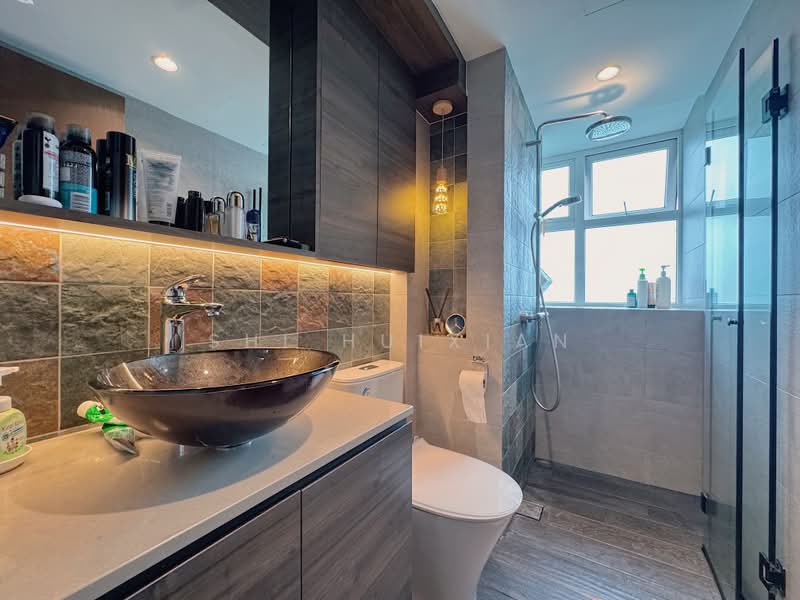 The Warren, 37 Choa Chu Kang Loop, 3 Bedrooms, 1,238 sqft, Apartment For Sale, by Shi Huixian, 500233000 - Bathroom - PropertyGuru.com.sg