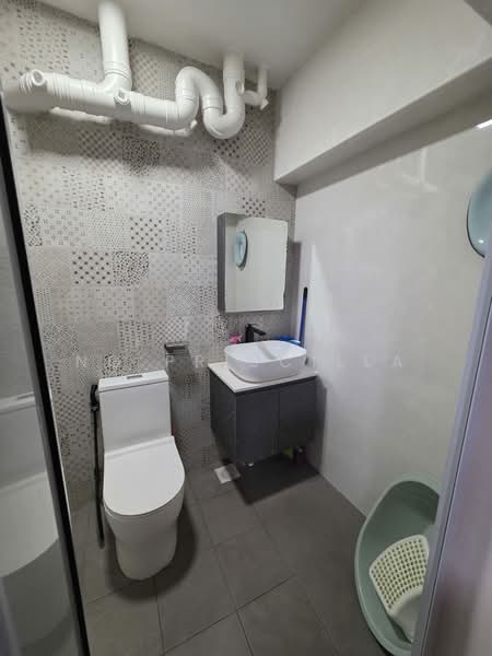 300 Canberra Road, 300 Canberra Road, Room Rental, 130 sqft, HDB Flat For Rent, by Ng Priscilla, 500233011 - Bathroom - PropertyGuru.com.sg