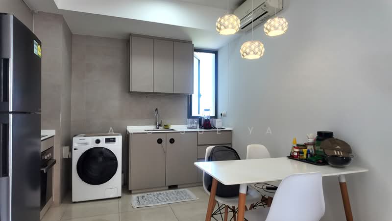 Vue 8 Residence, Pasir Ris Heights, 2 Bedrooms, 700 sqft, Condominium For Rent, by Ang Sue Ya, 500233020 - Kitchen - PropertyGuru.com.sg