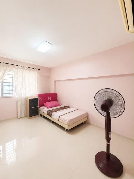 430 Jurong West Avenue 1, 430 Jurong West Avenue 1, 3 Bedrooms, 1,109 sqft, HDB Flat For Sale, by Kenneth Tan, 500233033 - Bedroom - PropertyGuru.com.sg