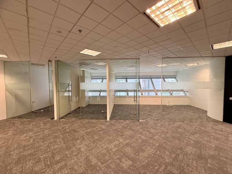 The Concourse, 300 Beach Road, 6,598 sqft, Office For Rent, by Mary Lau, 500233051 - Interior - CommercialGuru.com.sg
