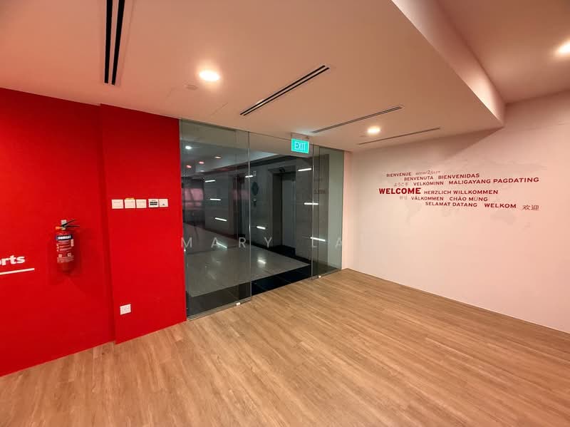 The Concourse, 300 Beach Road, 6,598 sqft, Office For Rent, by Mary Lau, 500233051 - Entrance - CommercialGuru.com.sg