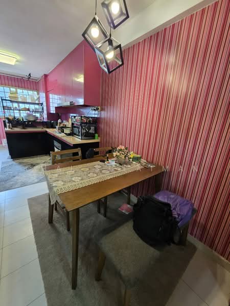 141 Bedok Reservoir Road, 141 Bedok Reservoir Road, Bedok / Upper East Coast, 3 Bedrooms, 904 sqft, HDB Flat For Sale, by Chal Sulaiman, 500233056 - Kitchen - PropertyGuru.com.sg
