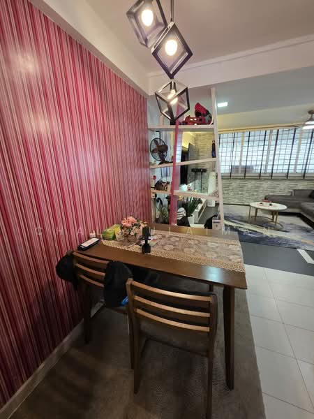 141 Bedok Reservoir Road, 141 Bedok Reservoir Road, Bedok / Upper East Coast, 3 Bedrooms, 904 sqft, HDB Flat For Sale, by Chal Sulaiman, 500233056 - Dining Room - PropertyGuru.com.sg
