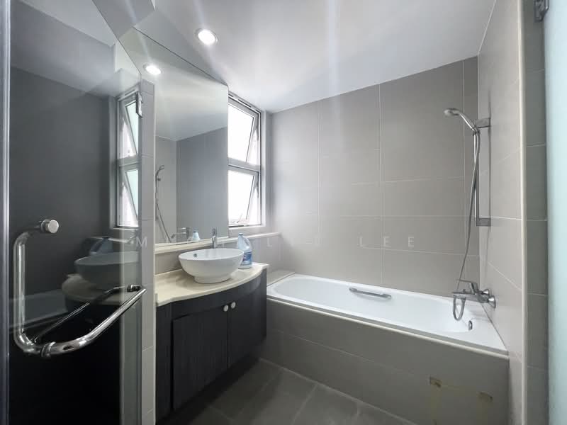 The Floravale, 226 Westwood Avenue, 3 Bedrooms, 1,292 sqft, Condominium For Rent, by Michelle Lee, 500233063 - Bathroom - PropertyGuru.com.sg