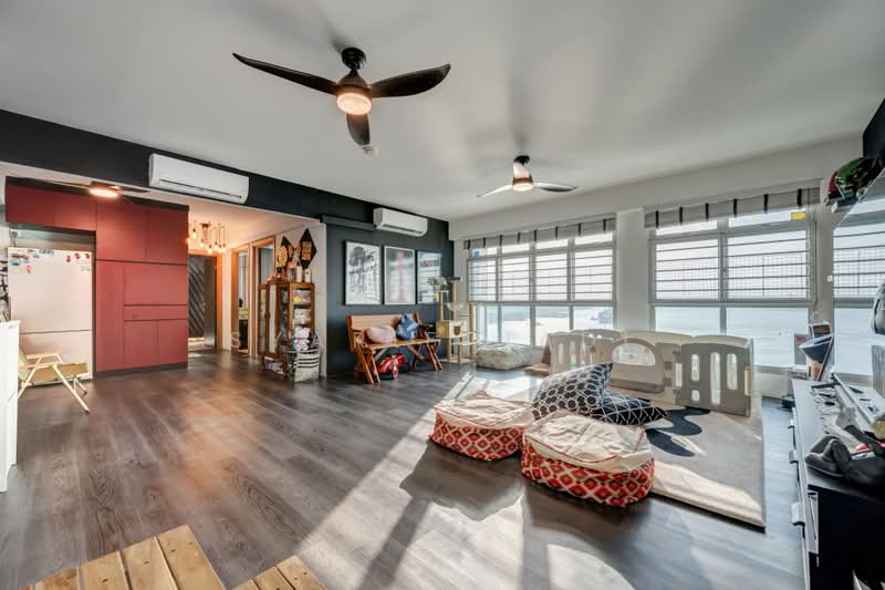 422A Northshore Drive, 422A Northshore Drive, 3 Bedrooms, 1,216 sqft, HDB Flat For Sale, by Syarif Hadi, 500233086 - Living Room - PropertyGuru.com.sg